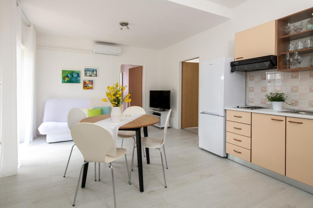 Apartment Alex Labin  Exterior photo